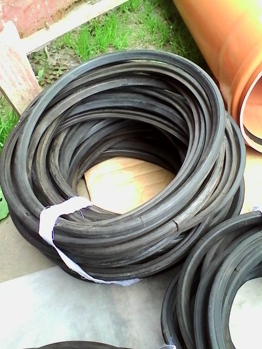 Coturi,garnituri canalizare,reductie,fitinguri.Noi.