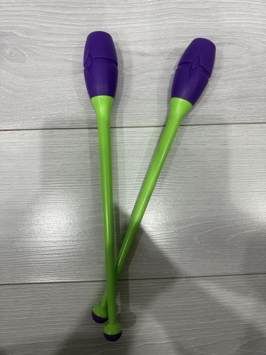 Продам булавы для гимнасток