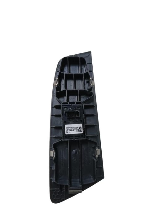 Buton Geam Dreapta Fata Bmw 5 G30, F90 2016 - > 9327931