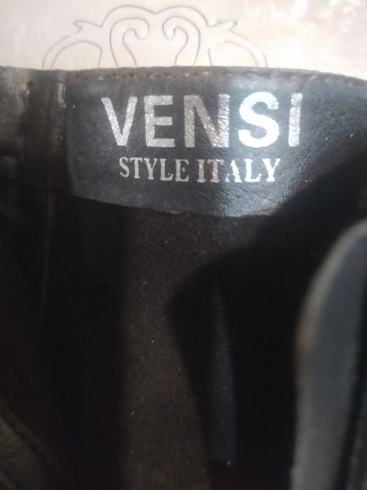 Продам кожаные ботильоны.