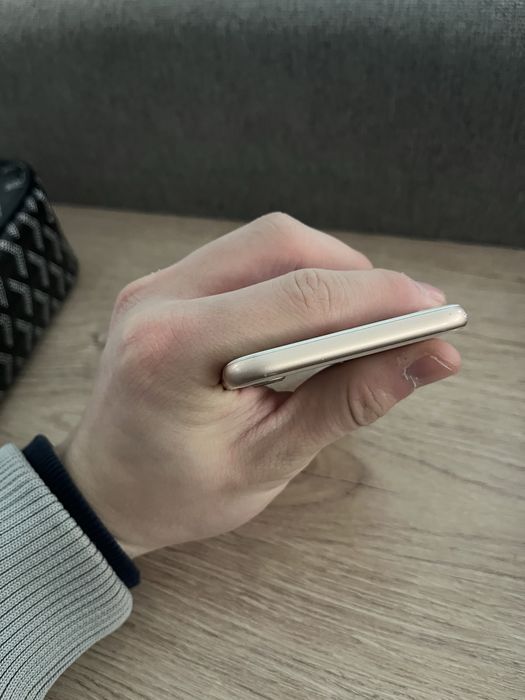 iphone 8 srochna sotiladi