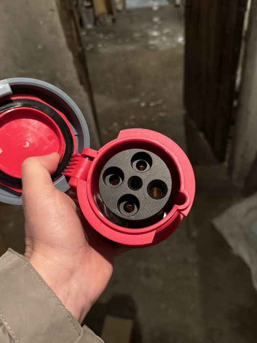 Вилка-розетка 63 Ампер