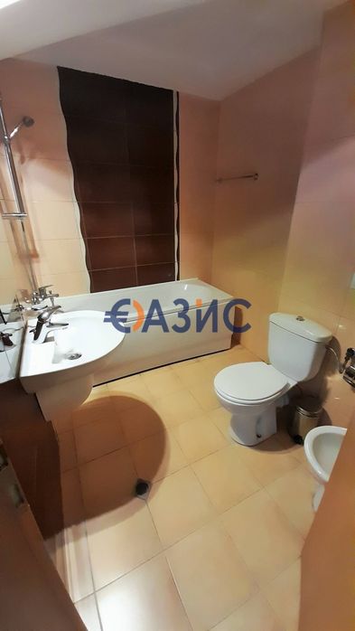 Продава се Двустаен апартамент в Поморие - 71 кв.м за 1141 €/кв.м - Снимка #8