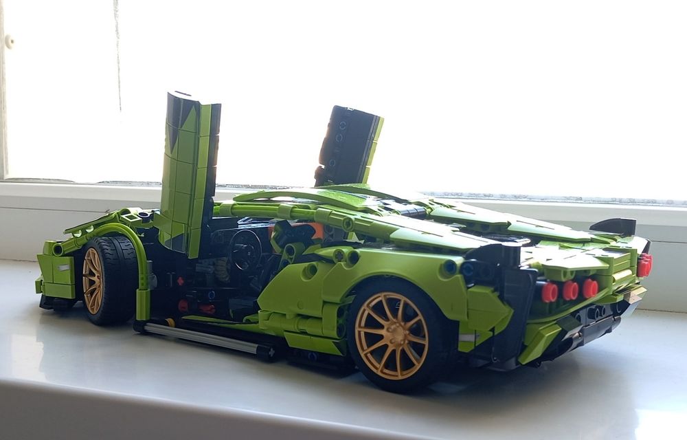 Зеленая ламборгини Конструктор