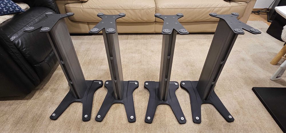 Set standuri originale pentru boxe de raft producator Monitor Audio