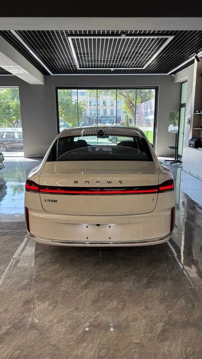 Roewe M7 full 3-позиция