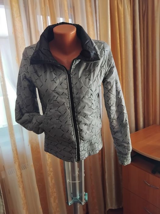 Geaca Nike două fețe