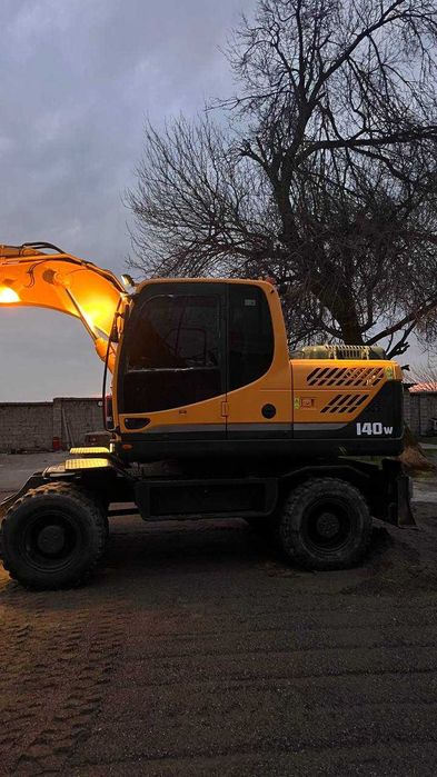 Экскаватор Hyundai R140W-9