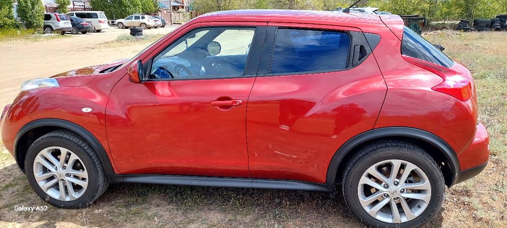 Продам Nissan Juke 2012 г, пробег 100 300 км.