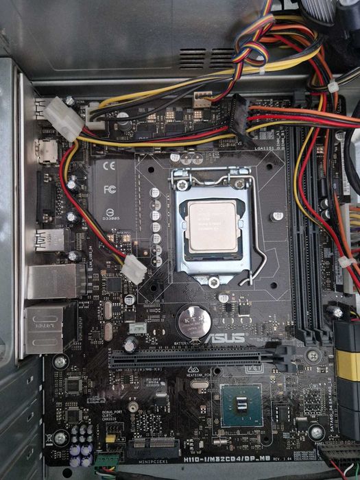 Unitate Intel i3-6100