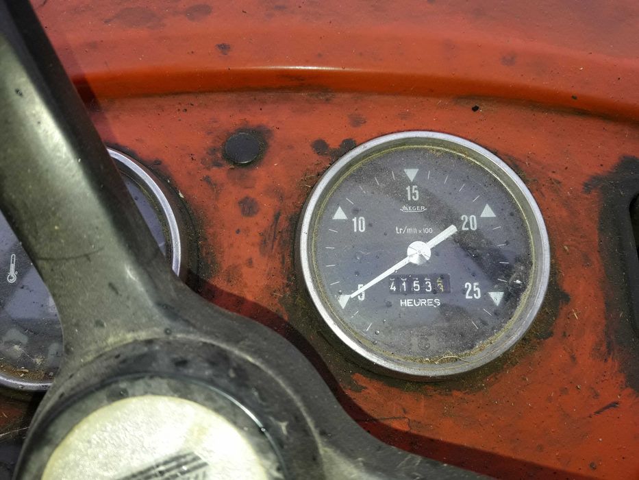 Tractor Renault 651