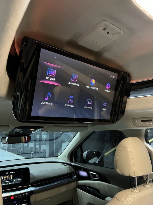 Kia Carnival Hi Limousine