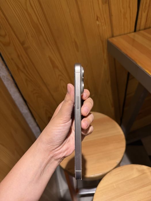 Iphone 15 pro max 256g