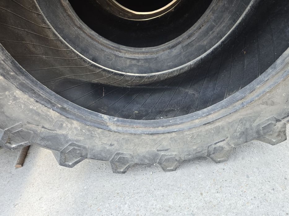 Anvelopa 420-70r30 Pirelli