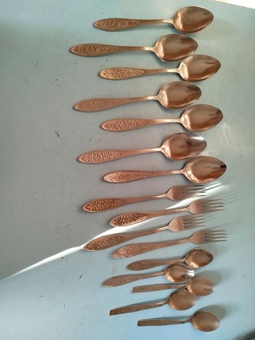 Ложки,терки, овощерезки, контейнера