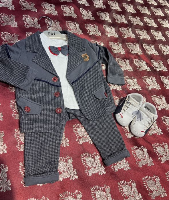 Костюмчик детский троечка