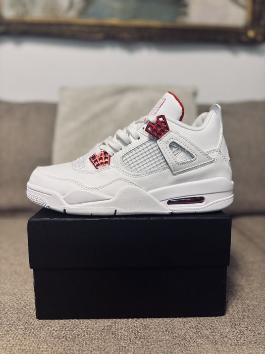 Jordan 4 Alb rosu