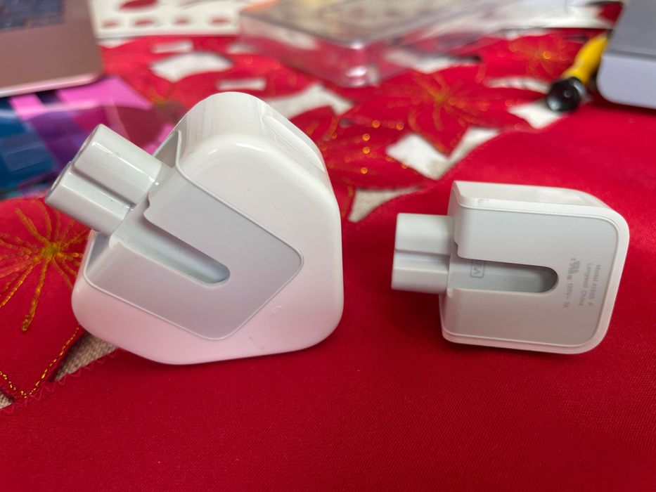 Оригинални адаптери/накрайници Apple Macbook/iPad/iPhone