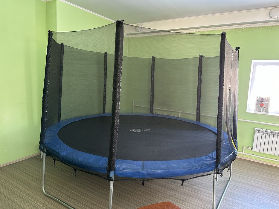 Продаю Батут , Диаметр 366 см,высота 263 см