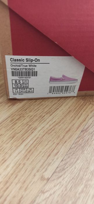VANS - оригинални кецове,41 номер,нови