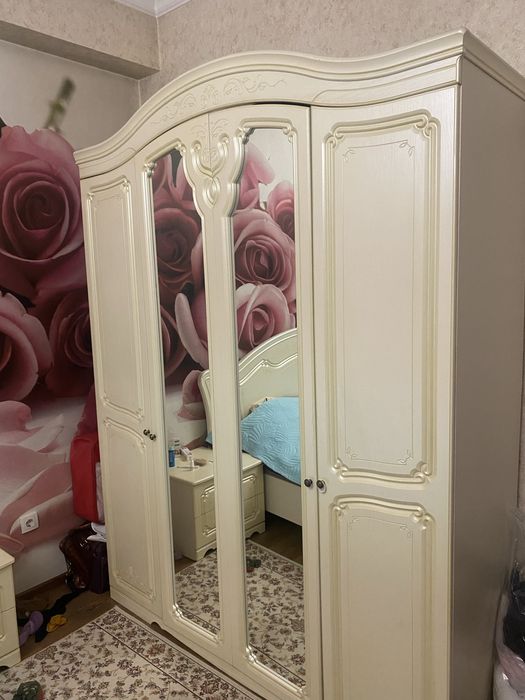 Спальный гарнитур