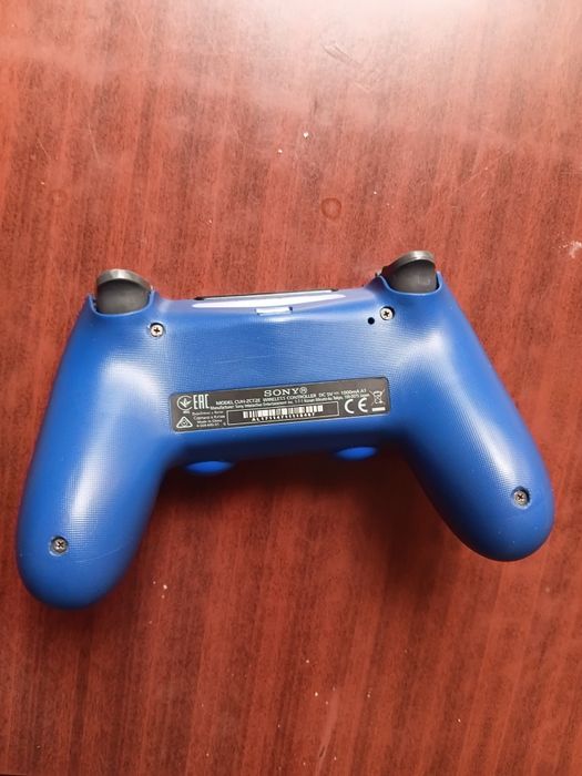 Sony DualShock 4 V2 (CUH-ZCT2E)