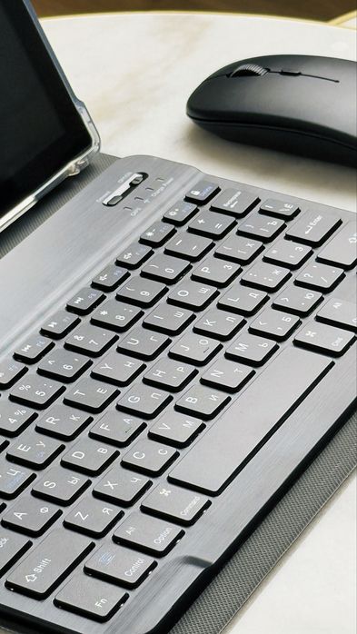 Планшет j2000