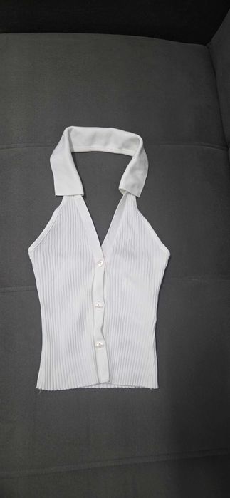 Top Zara marimea S, alb,stare foarte buna