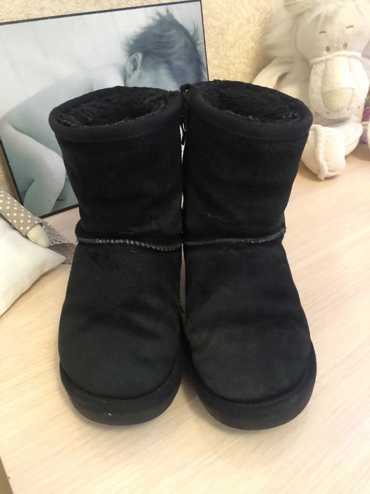 Уги черные на мальчика