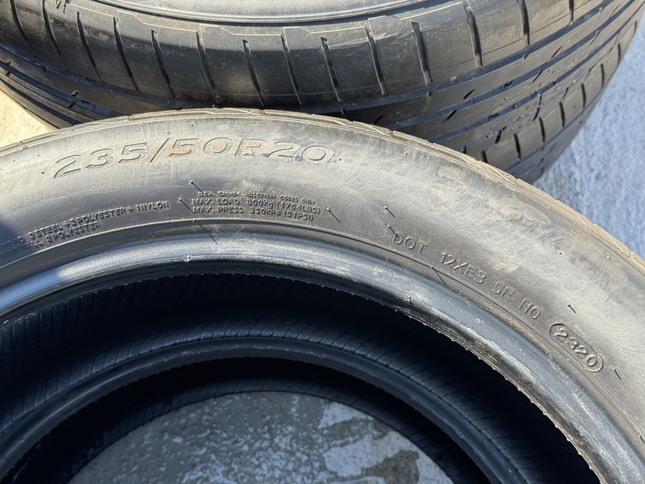 ЛЕТНИ гуми 235/50/20