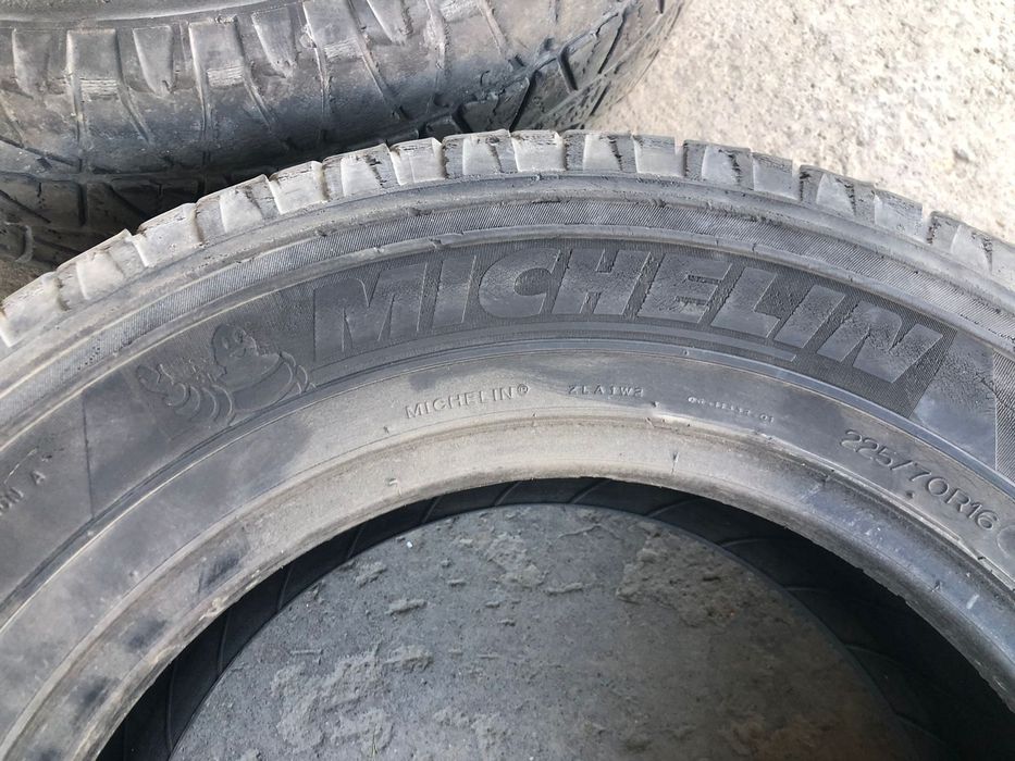 Продам Шину 4 штук