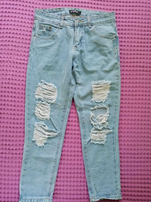 джинсы для девушек