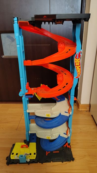 Lot parcari diverse Hotwheels