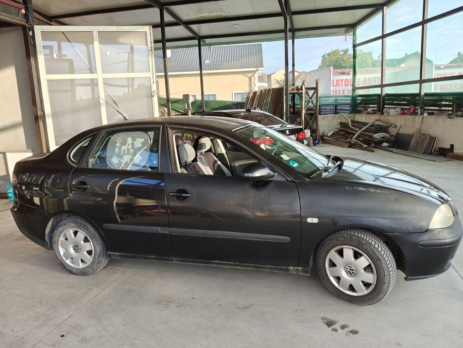Vând Seat Cordoba 1.4 16v