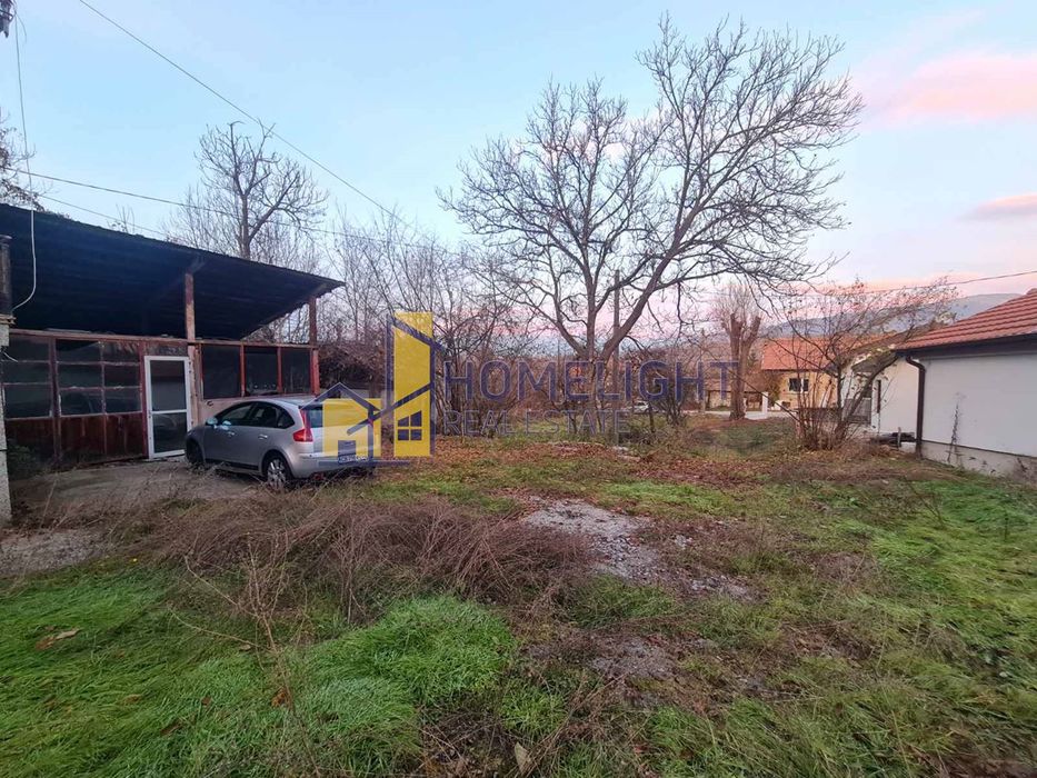 Къща в село Студена, община Перник