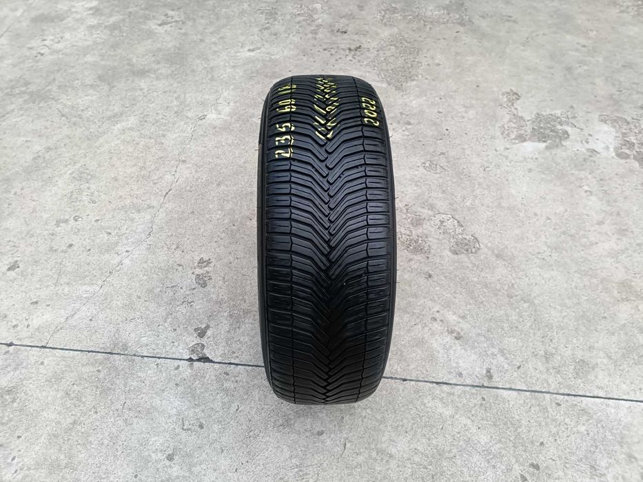 Doua anvelope 235 60 18 Michelin CrossClimate 6,7 mm dot 2022