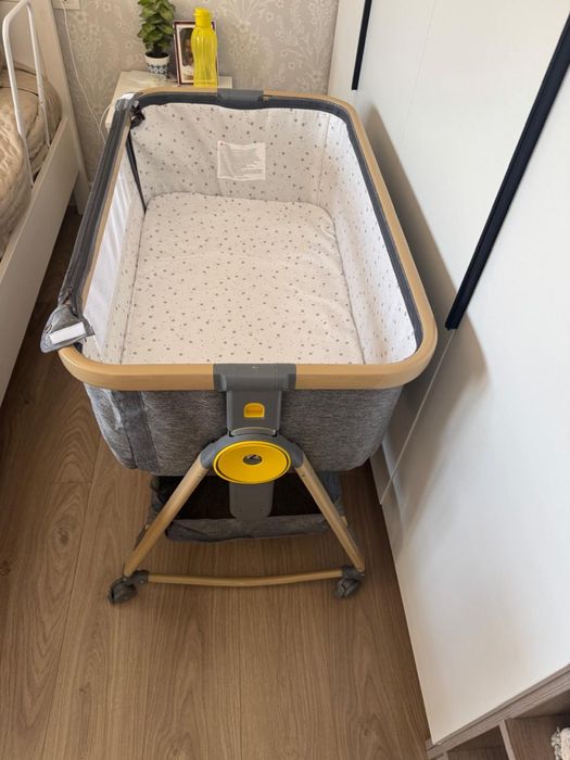 Продается люлка-манеж