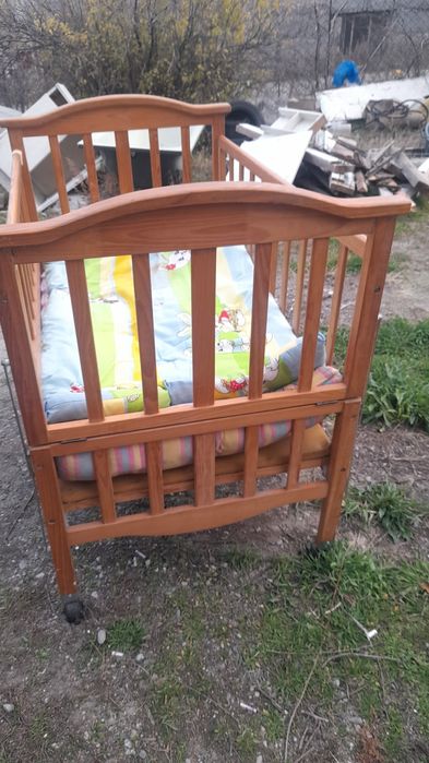 Детская кроватка манеж