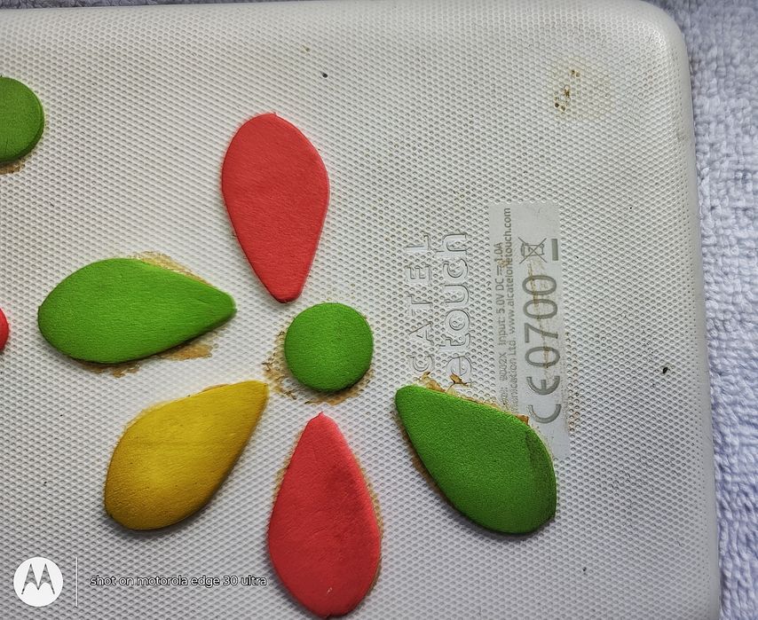 Alcatel ONE TOUCH Pixi 3 7'' 3G 9002X на части