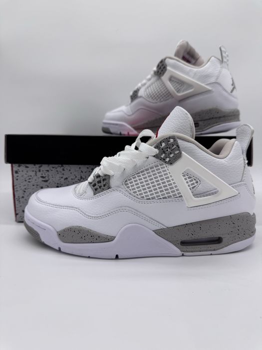 Air Jordan 4 Retro Oreo