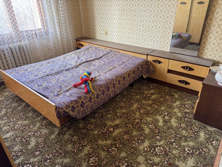 Подарявам старо обзавеждане