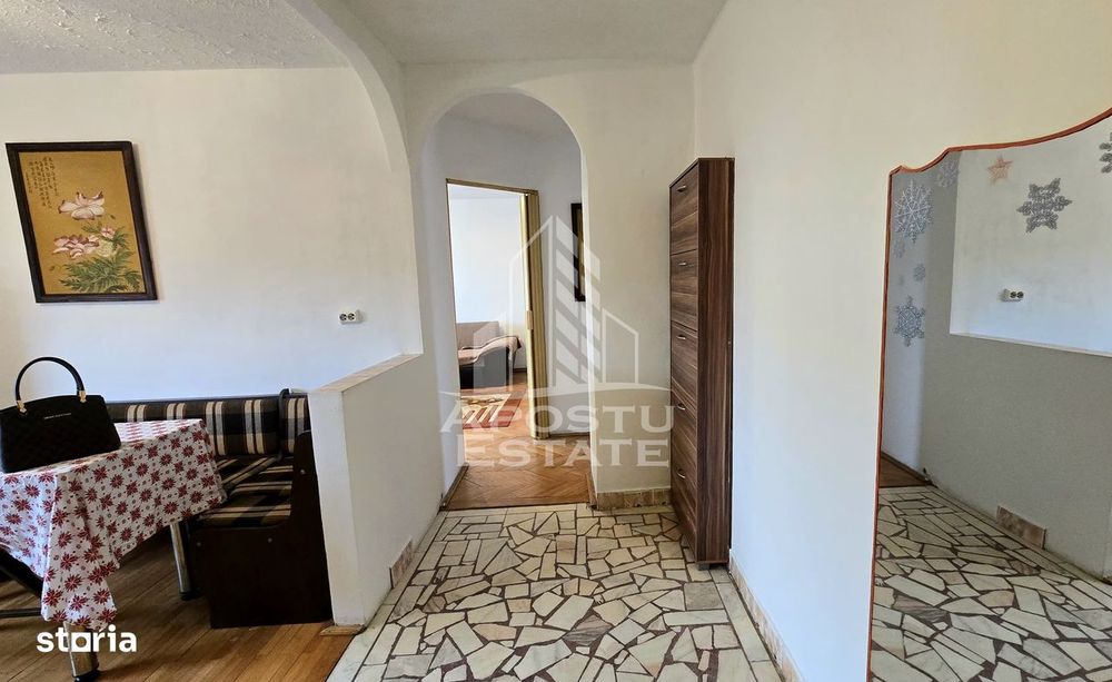 Apartament 2 camere de vanzare, etaj intermediar, centrala, Bucovina