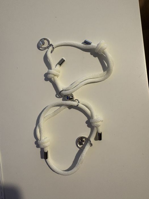 Магнитни гривни за двойки