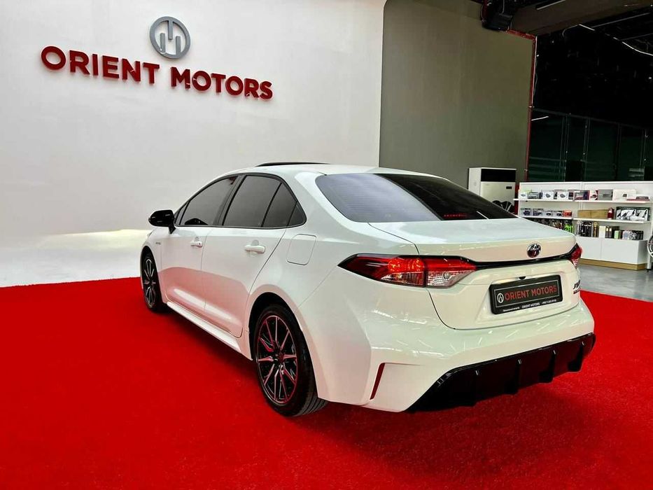 Toyota Levin (Corolla) 1.8L Hybrid Sport перечисление, автокредит 30
