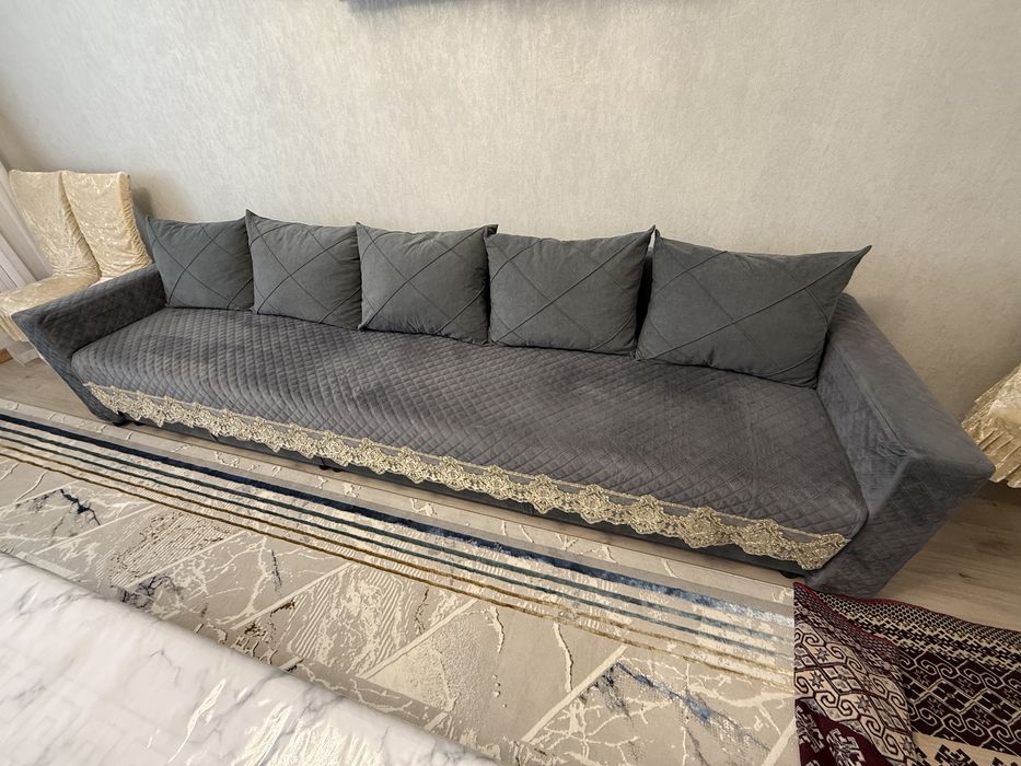 Срочно продам диван