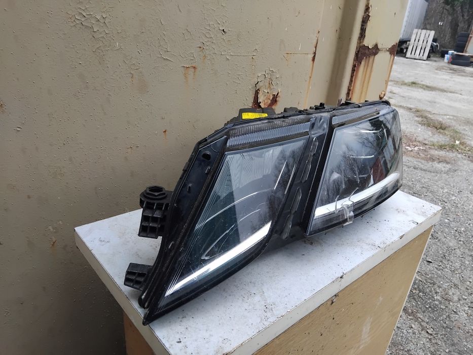 Оригинален FULL LED фар за Skoda Octavia 3 Facelift (5E1941015F)