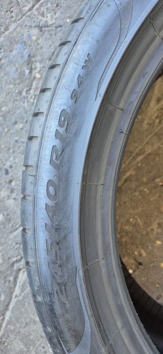 4 anvelope vara Pirelli,fata 245/40/19,spate 275/35/19.Pretul este pe bucata