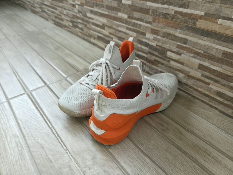 Маратонки Under Armour Project Rock 3 като нови, бели и оранжеви, номе