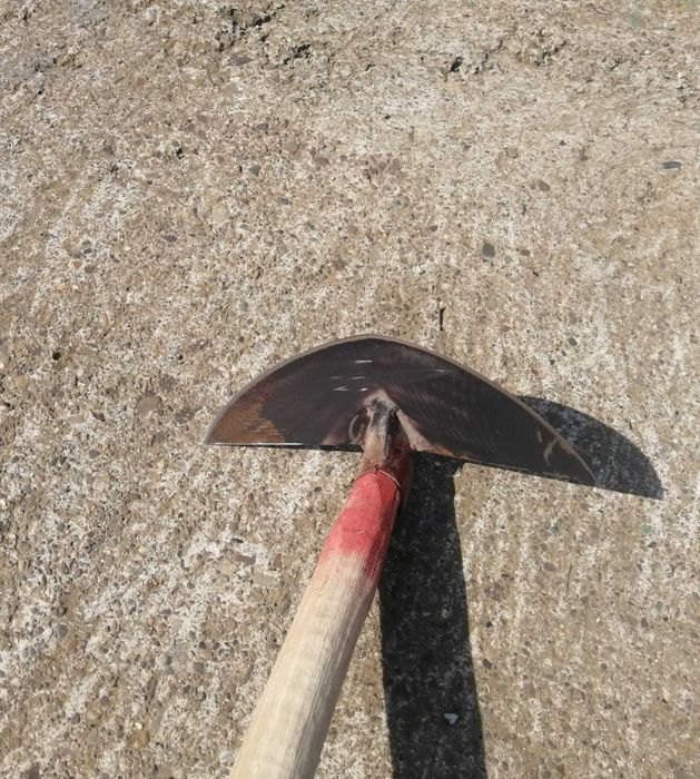 Vand macete Tramontina, aspersor cu suport, sape gradina si tarpane