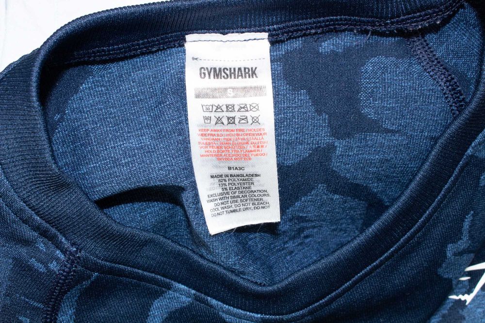 Gymshark дамски кроп топ с дълъг ръкав син камофлаж отвор на гърба S